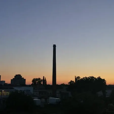 Iosefin Sunset Studio Thirteen